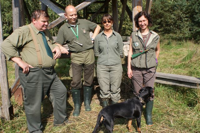 Zwycięskie Maryla i Kania w otoczeniu jury.