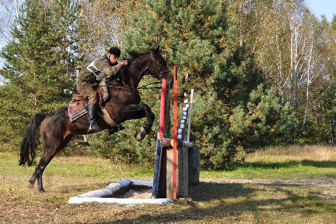 Mój drugi koń - Cezar pod Piotrem :-) (fot.: Ola Olczyk Paweł Wolny)