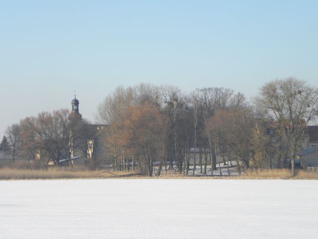 Teraz trochę na tematy użytkowe. Klasztor od strony jeziora...