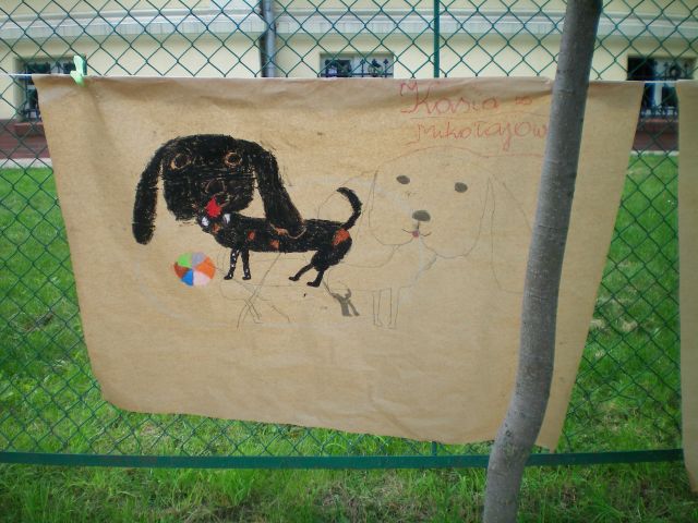 A to plakat jednej z młodszych  miłośniczek psów