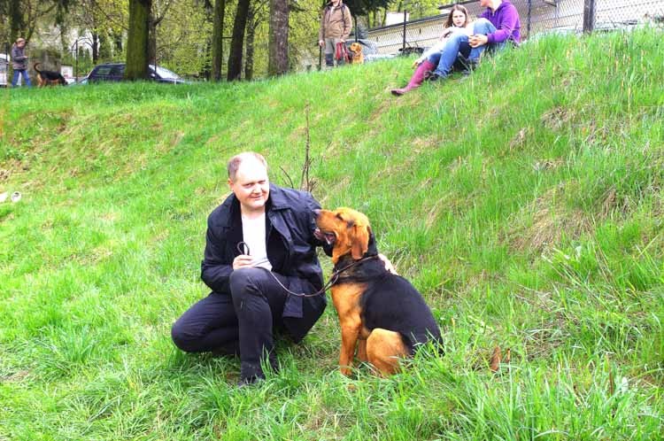 Wlaściciel sieci sklepów- a pieniąchy płyną.jpg