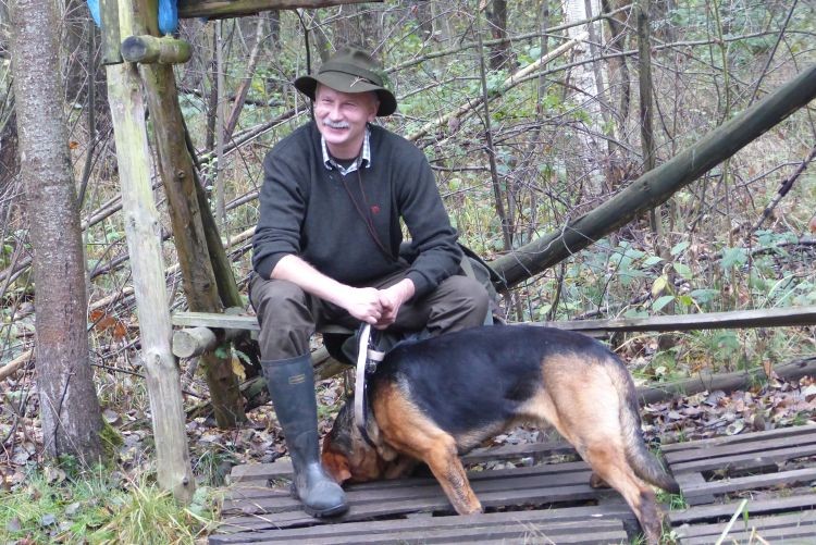 Wojtek po zagrodzie