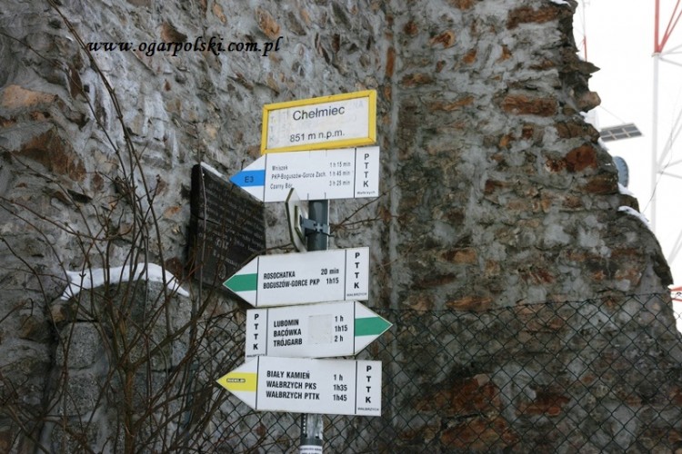 Spotkaliśmy na górze grupkę ludzi, a w niej sympatyczny Pan w wieku 88 lat - podziw wielki.