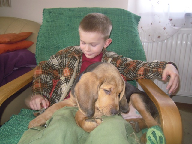 Hanusia na kolankach Jędrusia.JPG
