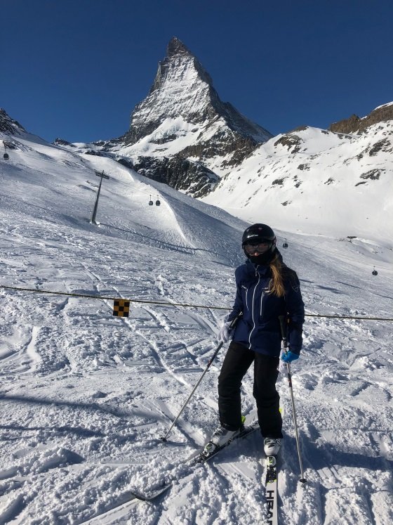 A reszta Rodziny tak spędza czas _ u ponózy Matterhorn .jpg