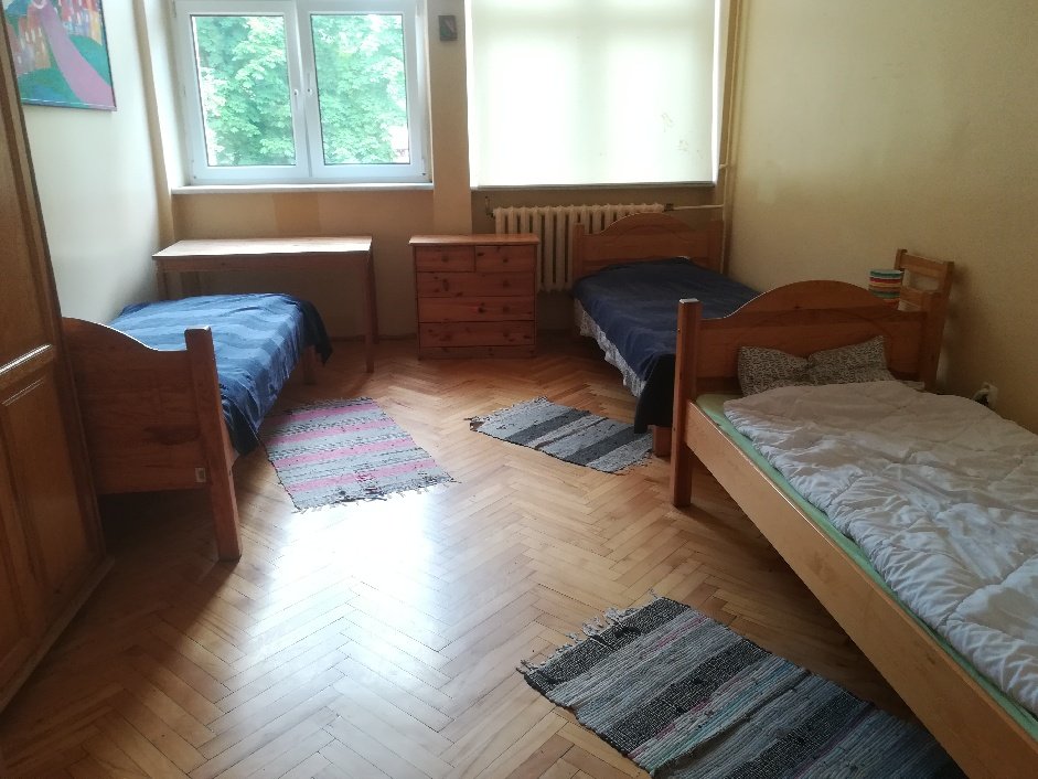Trójka w murowanym.jpeg