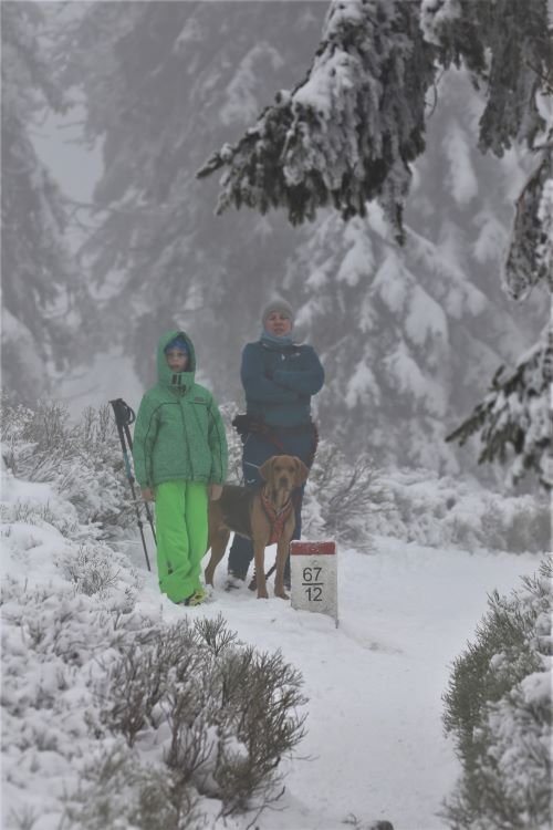 Zimowe wejście Kacpra na Śnieżnik.