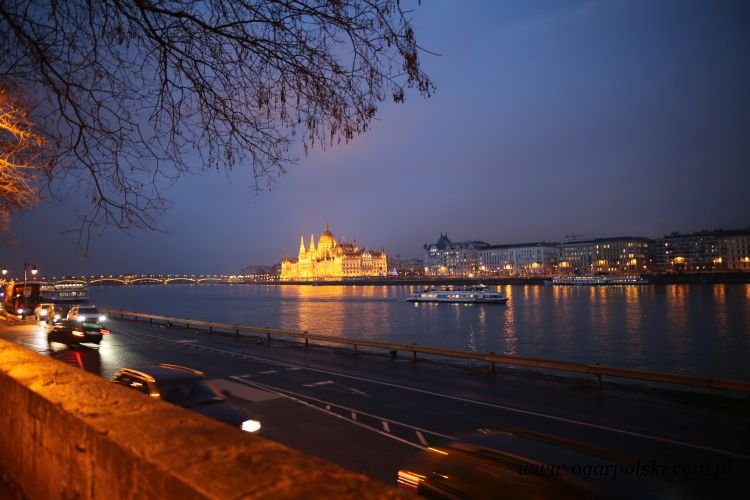 Budapeszt nocą.
